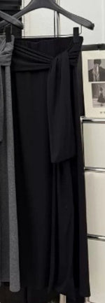 Stylish And Versatile Textured Half-length Skirt With An Elastic Waist For Women
