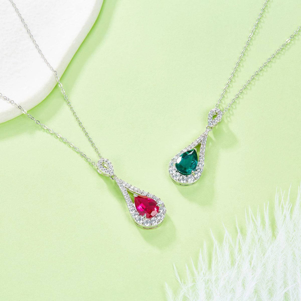 S925 Sterling Silver Teardrop Pendant Necklace, 11x7mm Lab-Grown Ruby & Emerald, Platinum Plated 45cm, 3.7g Women's Jewelry Gift Box