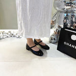 Round-toe Strap-detail Red Chunky-heel Mary Jane Shoes